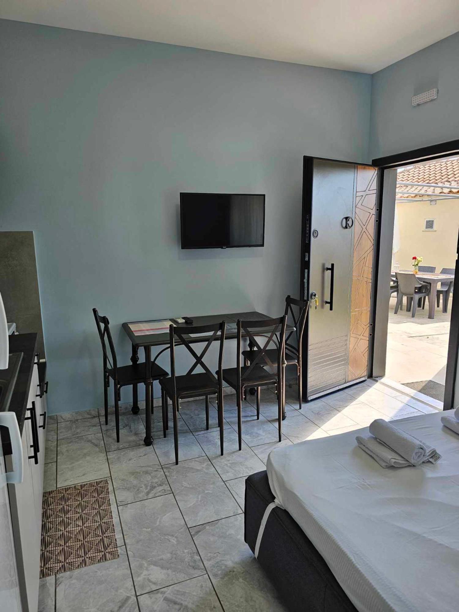 Efi Apartments Fanarion Exterior photo